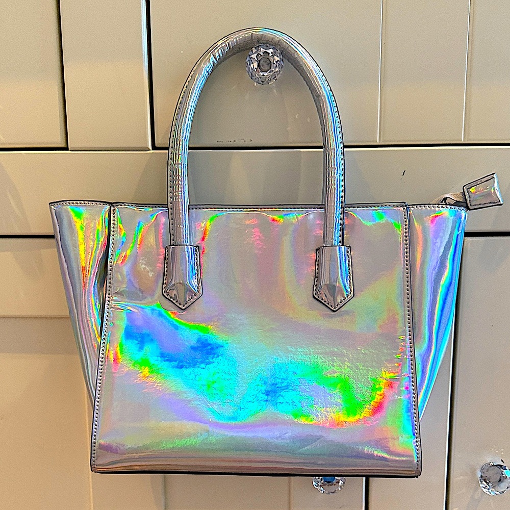 Holographic Purse! 🎉